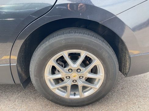 Used 2022 Chevrolet Equinox LT FWD image 10