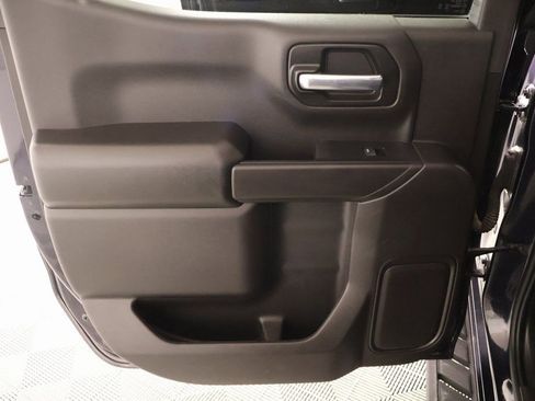 Used 2024 Chevrolet Silverado 1500 Custom Trail Boss w/ Dark Appearance Package image 15