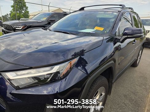 Used 2025 Toyota RAV4 XLE w/ Convenience Package AWD/4WD image 5