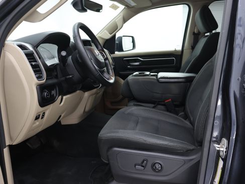 Used 2020 RAM 1500 Big Horn AWD/4WD image 8