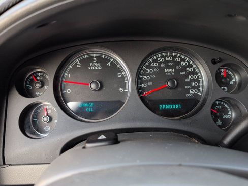 Used 2008 Chevrolet Tahoe LTZ w/ LTZ Preferred Equipment Group RWD image 22