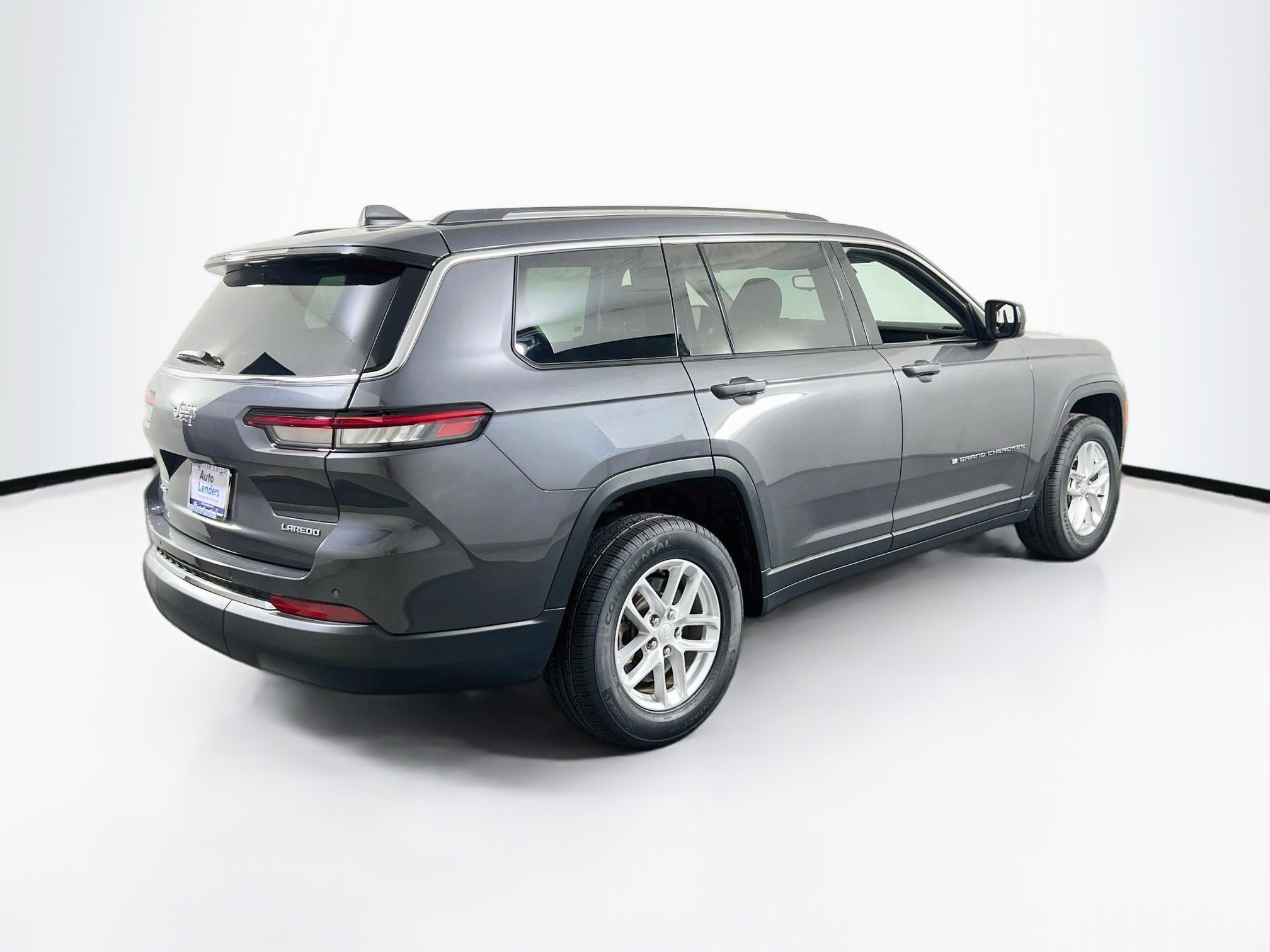 Used 2023 Jeep Grand Cherokee L Laredo w/ Luxury Tech Group I AWD/4WD image 5