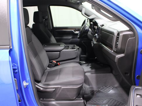 Used 2025 Chevrolet Silverado 1500 LT AWD/4WD image 25