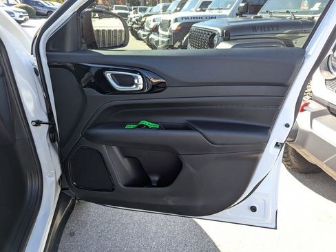 New 2026 Jeep Compass Latitude image 31