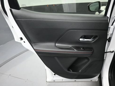 Used 2025 Nissan Kicks SR FWD image 28