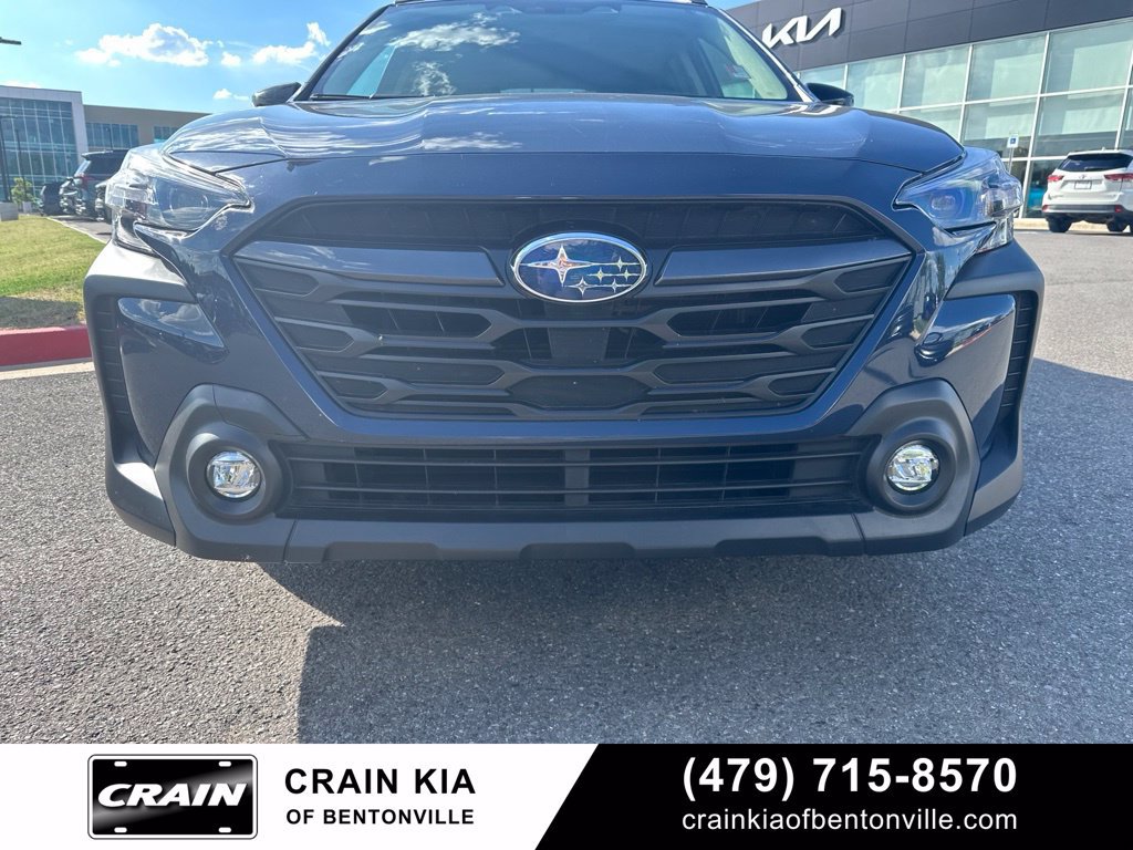 Used 2025 Subaru Outback Premium AWD/4WD image 11