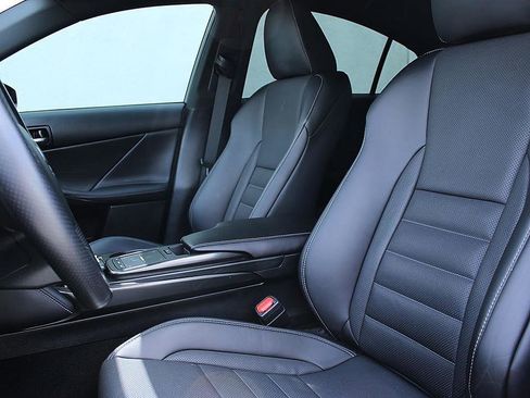 Used 2024 Lexus IS 350 F Sport RWD image 11