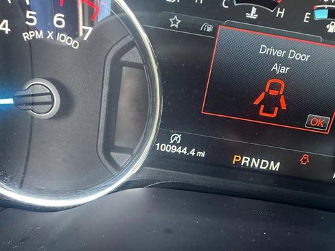 Used 2018 Ford F150 Lariat w/ Trailer Tow Package image 12