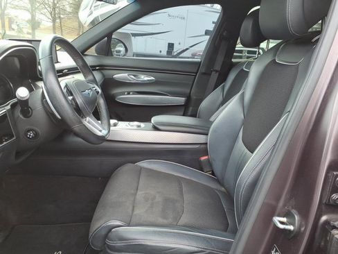 Used 2022 Genesis GV70 2.5T Sport Prestige w/ Sport Prestige Package image 3