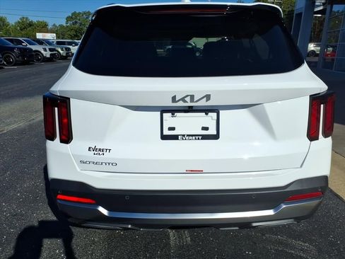 New 2026 Kia Sorento S w/ S Panoramic Sunroof Package FWD image 6