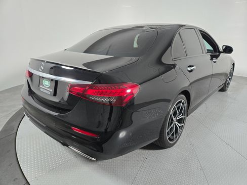 Used 2022 Mercedes-Benz E 350 Sedan image 2