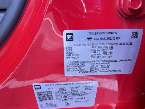 Certified 2024 Chevrolet Silverado 2500 Custom w/ Custom Convenience Package AWD/4WD image 27
