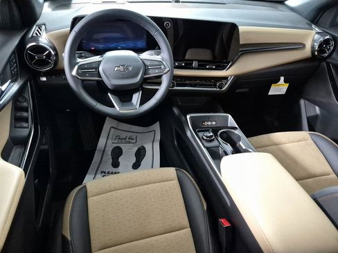 New 2026 Chevrolet Equinox ACTIV w/ Convenience Package III image 2