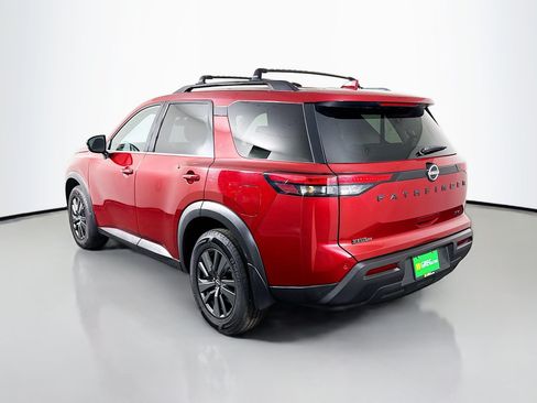 Used 2022 Nissan Pathfinder SV w/ SV Black Package FWD image 7