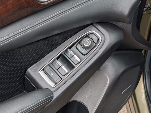 Used 2024 Subaru Ascent Touring AWD/4WD image 19