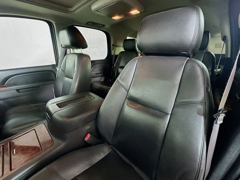 Used 2013 Chevrolet Tahoe LTZ image 21