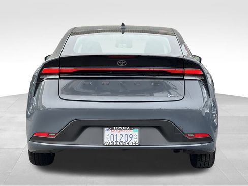 Used 2023 Toyota Prius LE image 4