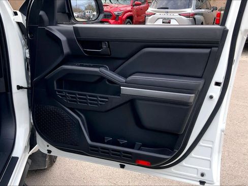 Used 2024 Toyota Tacoma SR5 image 21