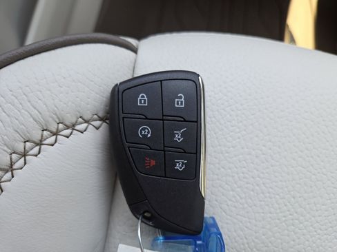 New 2026 GMC Yukon Denali w/ Sun & Power Step Package image 35