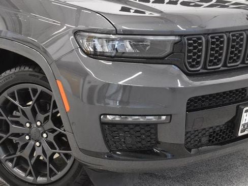 Used 2023 Jeep Grand Cherokee L Summit w/ High Altitude Package AWD/4WD image 30