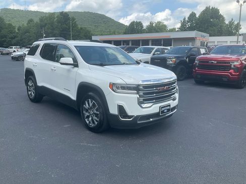 Used 2023 GMC Acadia SLT AWD/4WD image 3