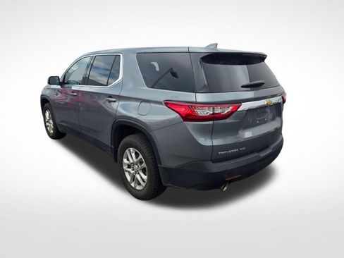 Used 2021 Chevrolet Traverse LS AWD/4WD image 7
