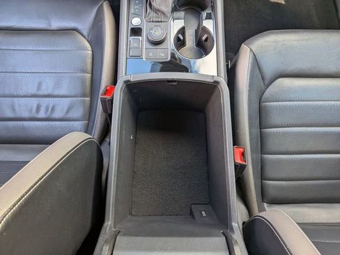 Used 2022 Volkswagen Atlas SEL Premium AWD/4WD image 32