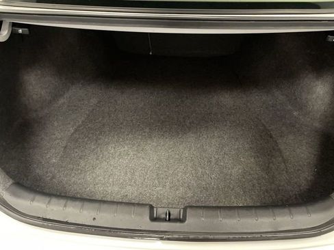 Used 2017 Honda Accord EX-L image 24