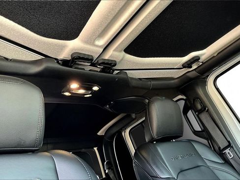 Used 2021 Jeep Gladiator Overland w/ Popular Equipment Package image 17