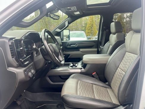 Certified 2025 Chevrolet Silverado 2500 ZR2 w/ Technology Package image 14