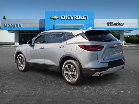 Certified 2024 Chevrolet Blazer LT w/ Convenience Package FWD image 3