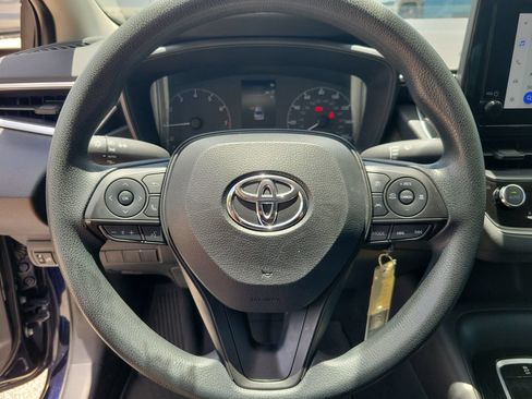 Used 2023 Toyota Corolla LE FWD image 18