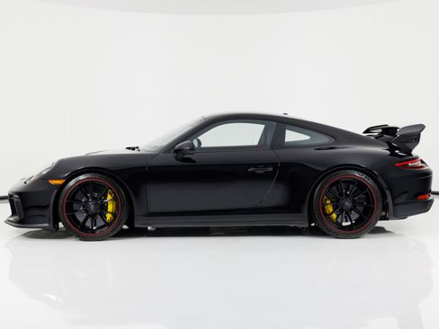 Used 2018 Porsche 911 GT3 RWD image 6