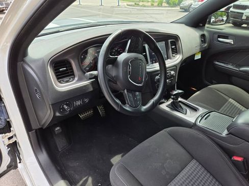 Used 2022 Dodge Charger R/T w/ Driver Convenience Group RWD image 15