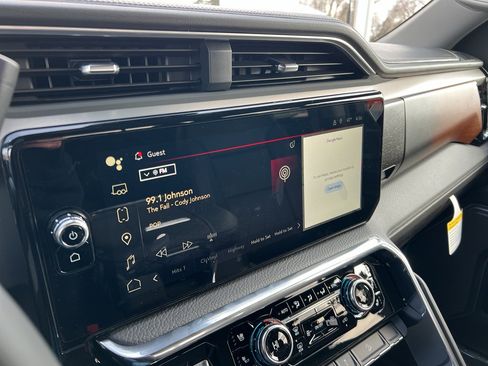 New 2026 GMC Sierra 3500 Denali w/ Denali Reserve Package image 28