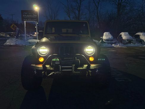 Used 2015 Jeep Wrangler Unlimited Sport image 18