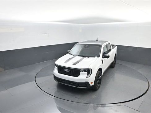 New 2026 Ford Maverick Lariat w/ Black Appearance Package image 21