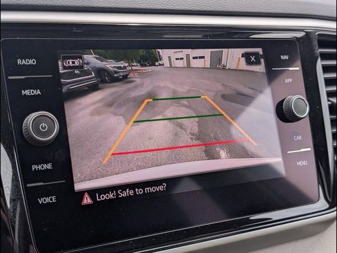 Used 2021 Volkswagen Atlas SEL R-Line FWD image 18