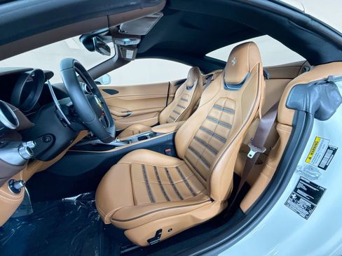 Certified 2022 Ferrari Portofino M RWD image 33