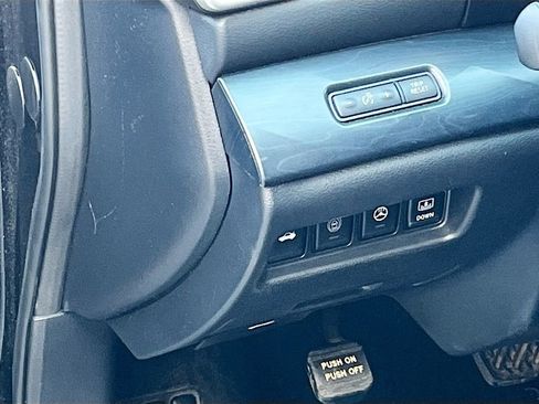 Used 2020 Nissan Maxima Platinum w/ Sport Mat Group FWD image 10