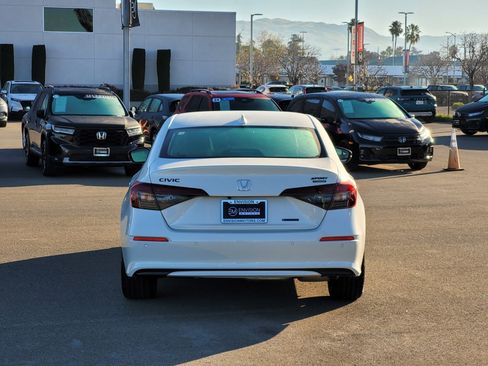 Used 2026 Honda Civic Sport Touring image 6