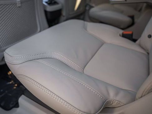 New 2026 Volvo XC90 B6 Ultra w/ Protection Package Premier image 31