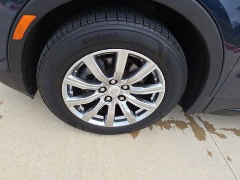 Used 2019 Cadillac XT4 Sport image 9