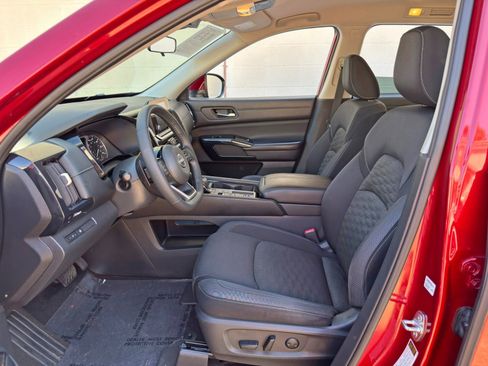 Used 2022 Nissan Pathfinder SV image 15