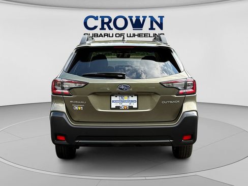 Used 2024 Subaru Outback Premium AWD/4WD image 4
