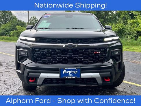 Used 2024 Chevrolet Traverse Z71 w/ Enhanced Driving Package AWD/4WD image 43