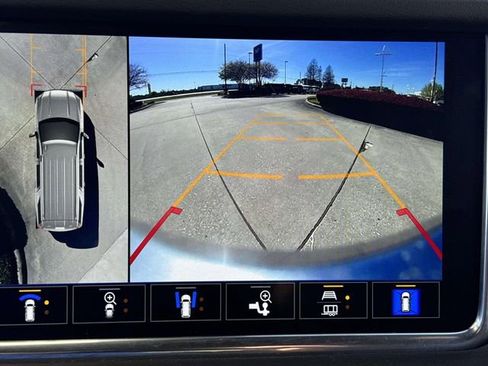 Used 2022 GMC Yukon Denali image 29