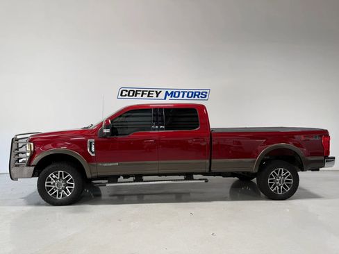 Used 2017 Ford F350 Lariat w/ Lariat Value Package AWD/4WD image 3