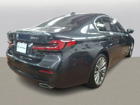 Certified 2022 BMW 530i xDrive w/ Convenience Package image 4