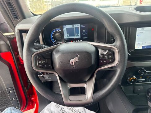 Certified 2023 Ford Bronco 4-Door AWD/4WD image 18
